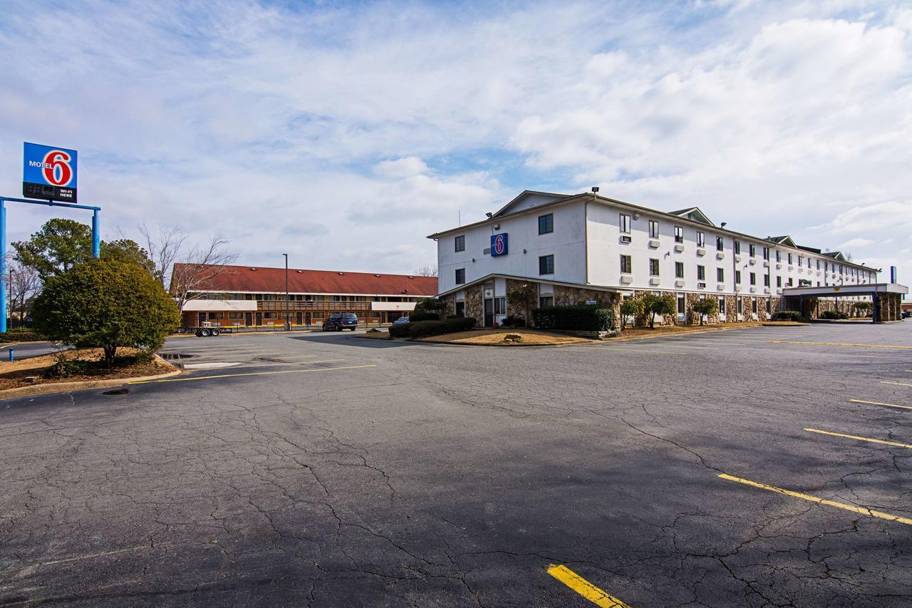 Motel 6 Little Rock South Екстериор снимка